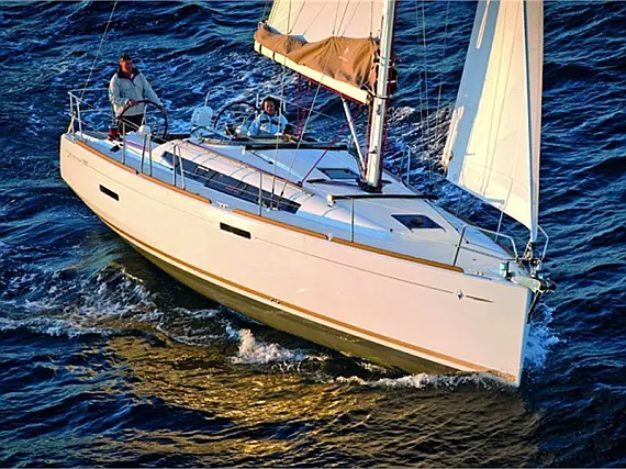 Sun Odyssey 389