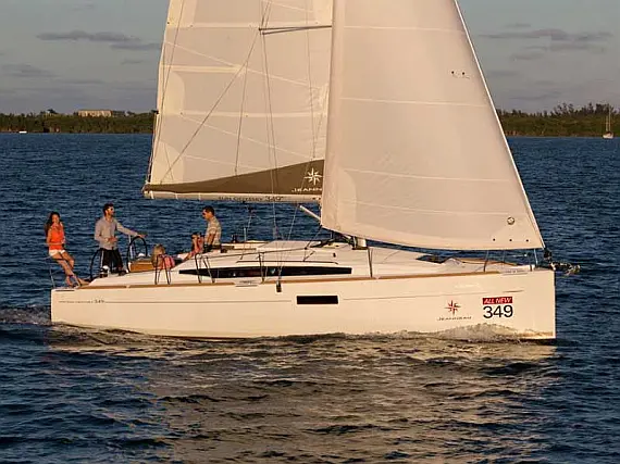 Sun Odyssey 349